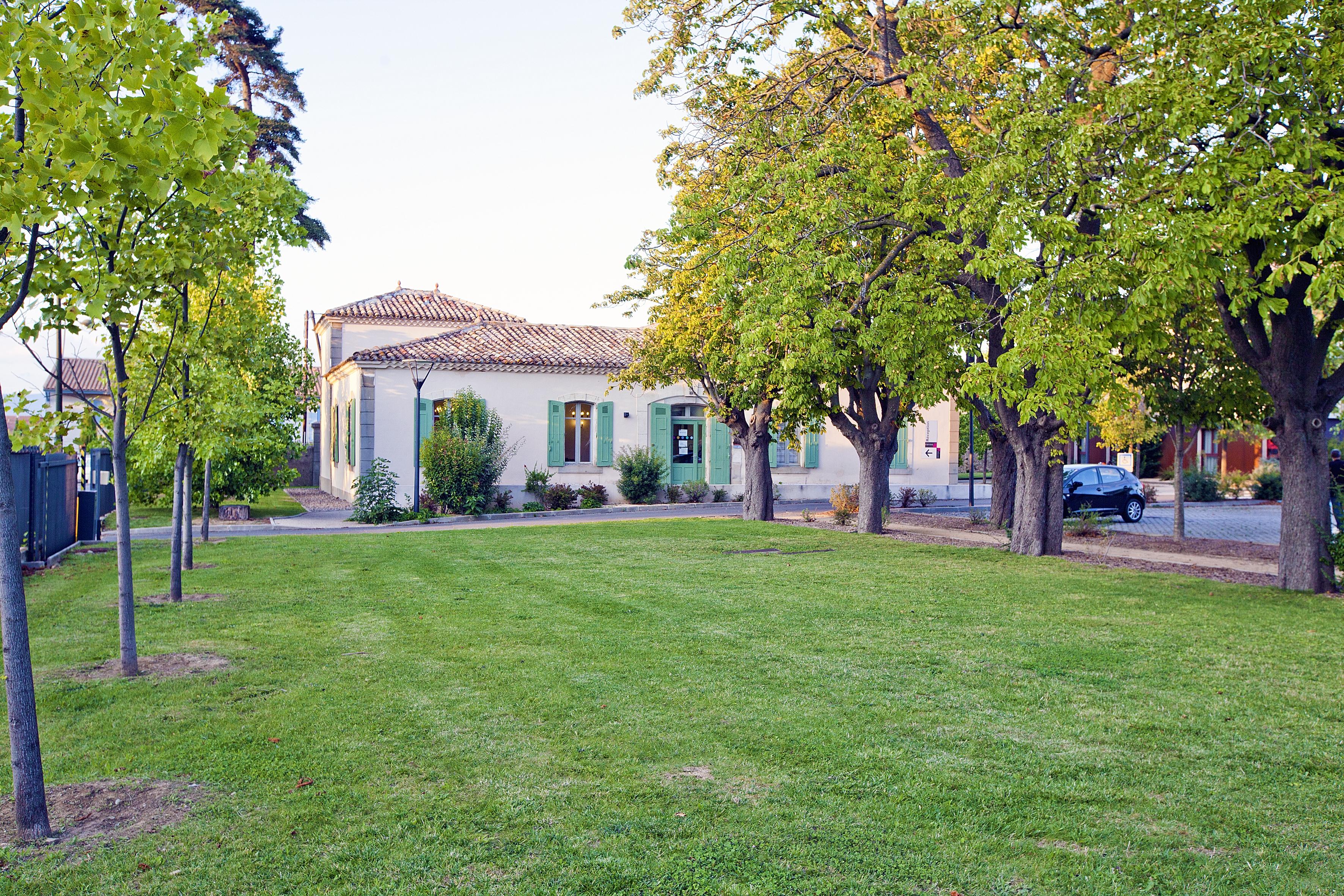 Cerise Carcassonne Sud Aparthotel Exterior photo